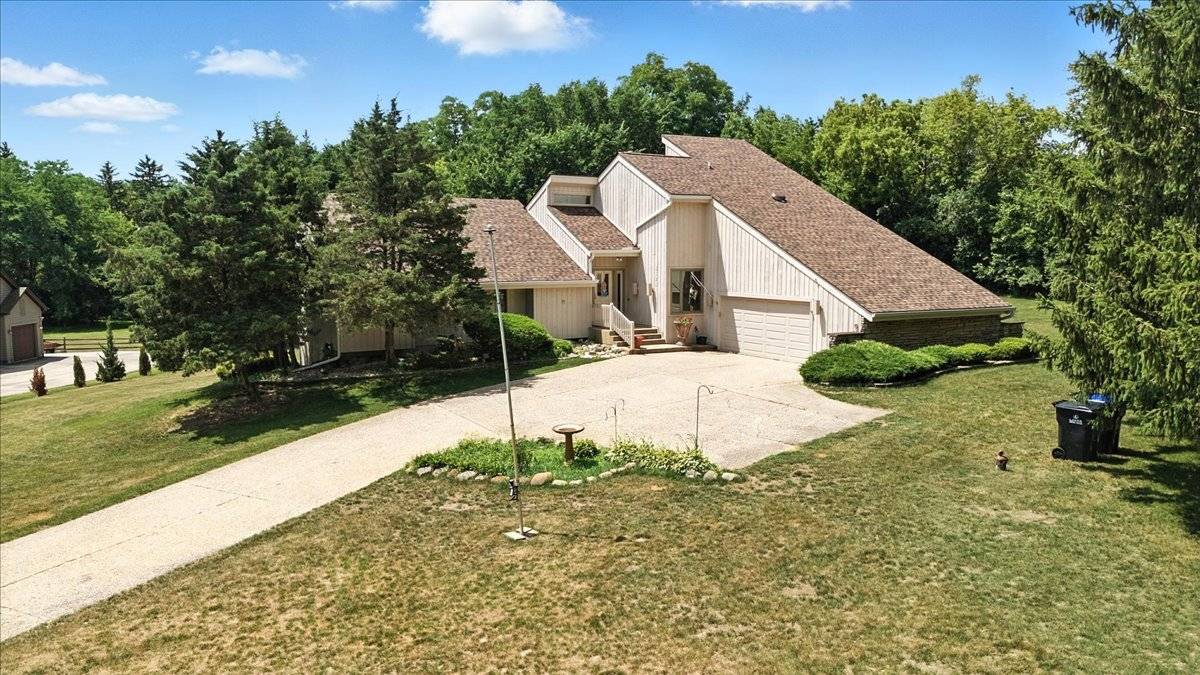 3125 Chellington DR, Johnsburg, IL 60051