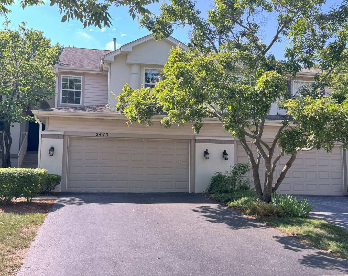 2445 Palazzo DR, Buffalo Grove, IL 60089