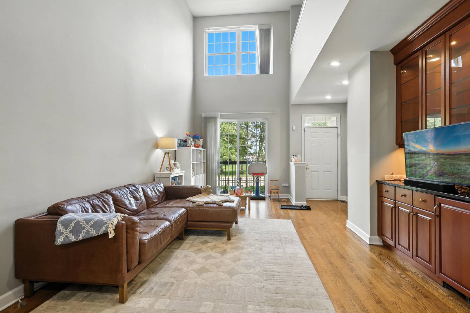679 Central AVE, Deerfield, IL 60015