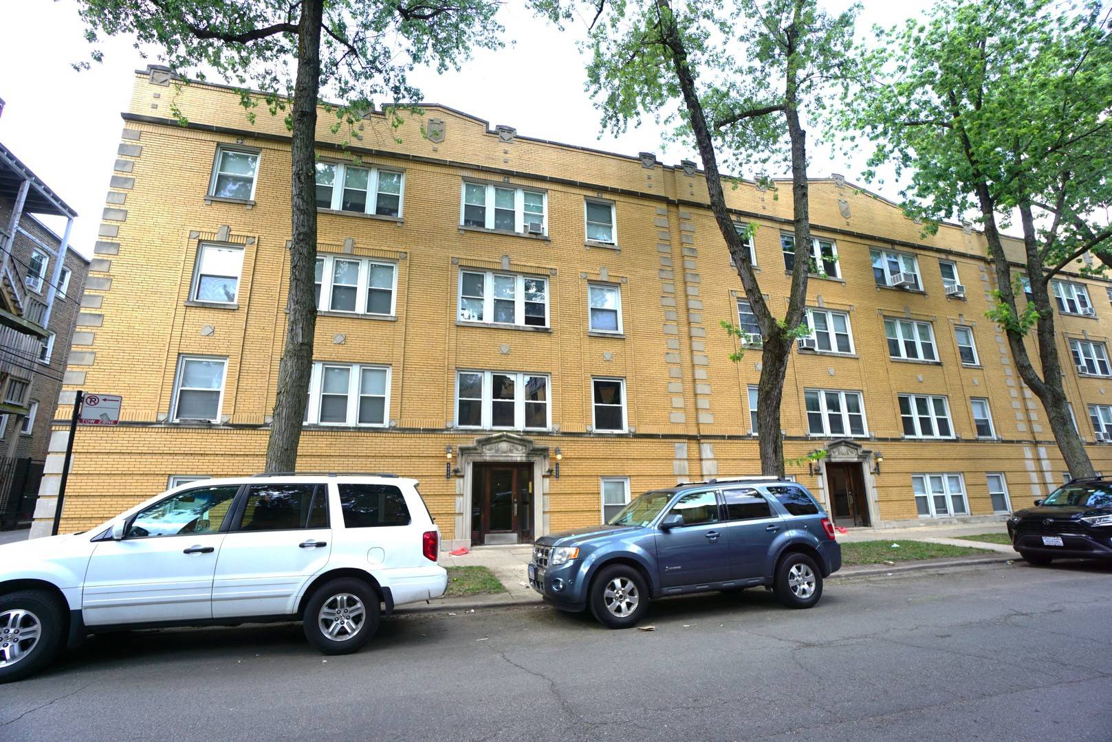 6966 N Wolcott AVE #1N, Chicago, IL 60626