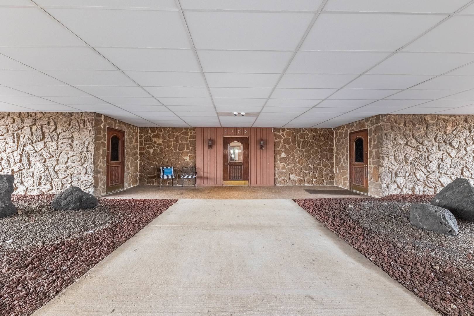 9540 Mayfield AVE #312S, Oak Lawn, IL 60453