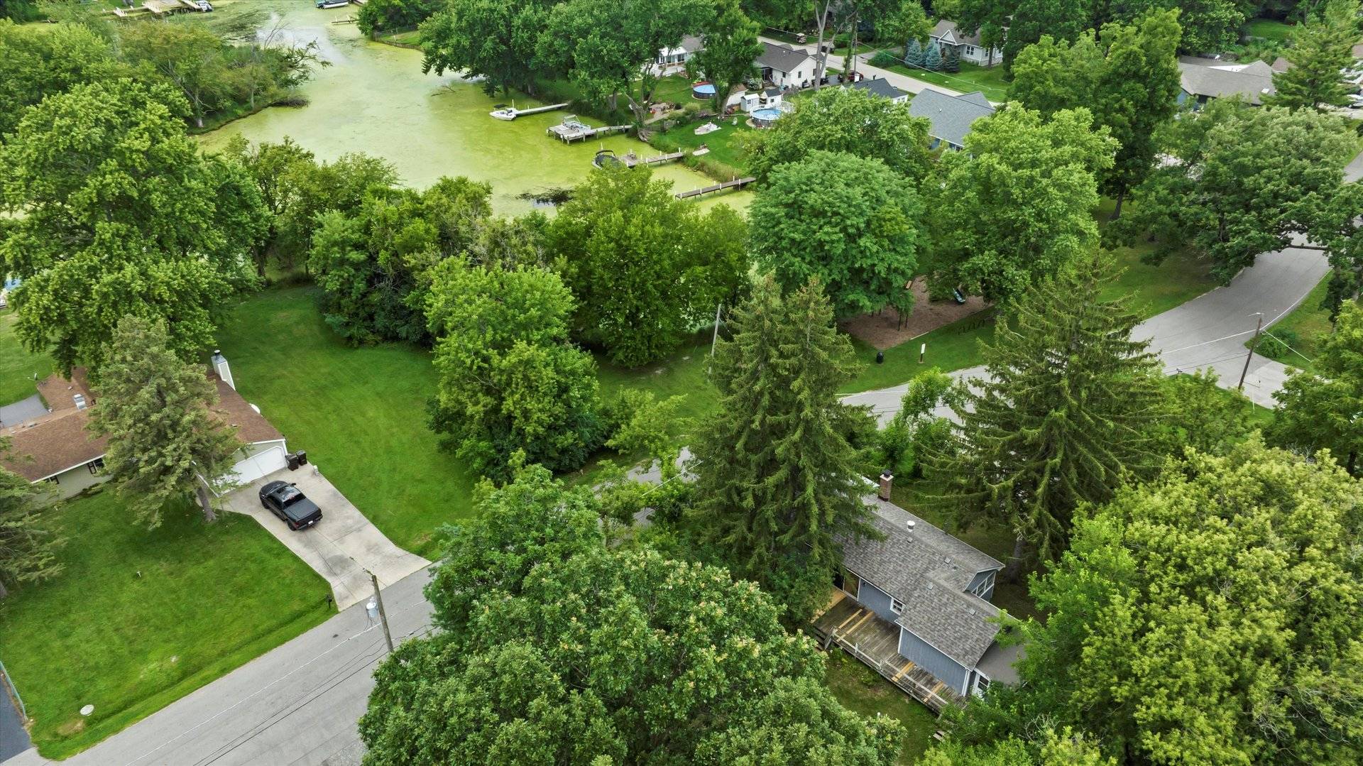 115 EASTWOOD AVE, Port Barrington, IL 60010