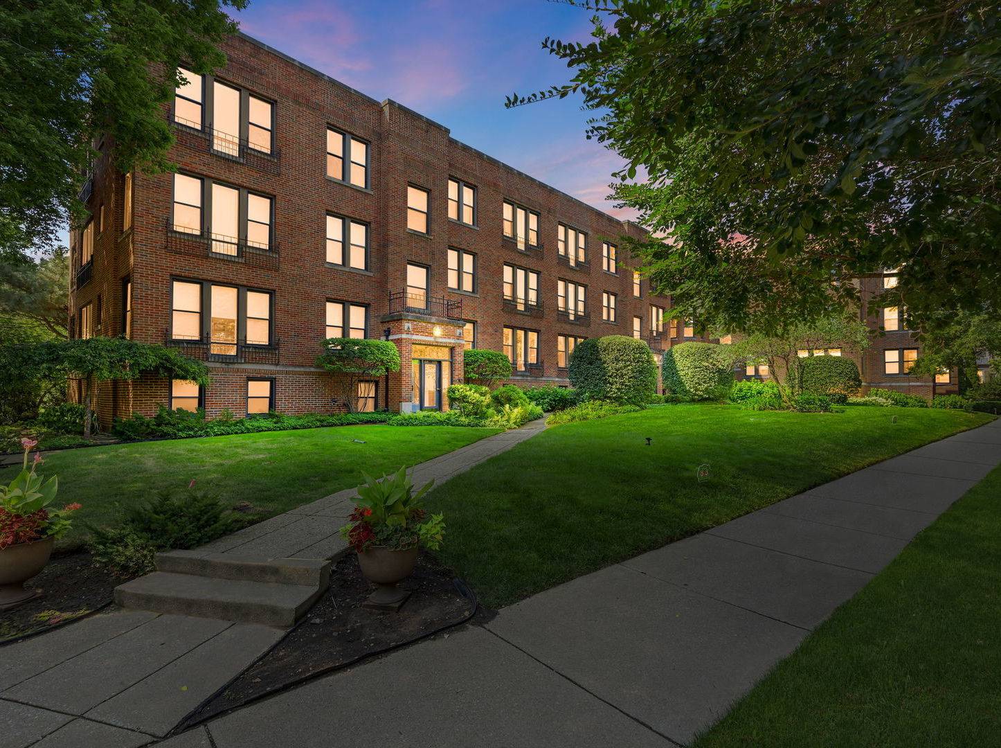 628 Judson AVE #3, Evanston, IL 60202