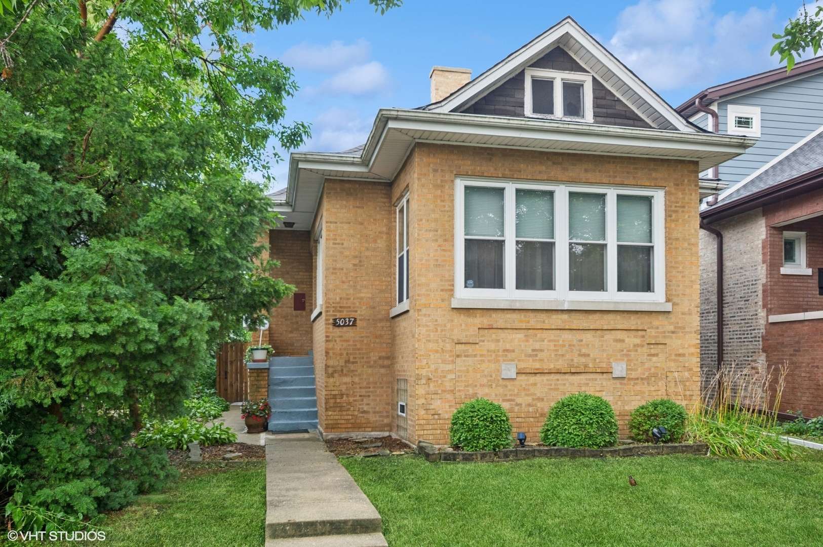 5037 N Bernard ST, Chicago, IL 60625