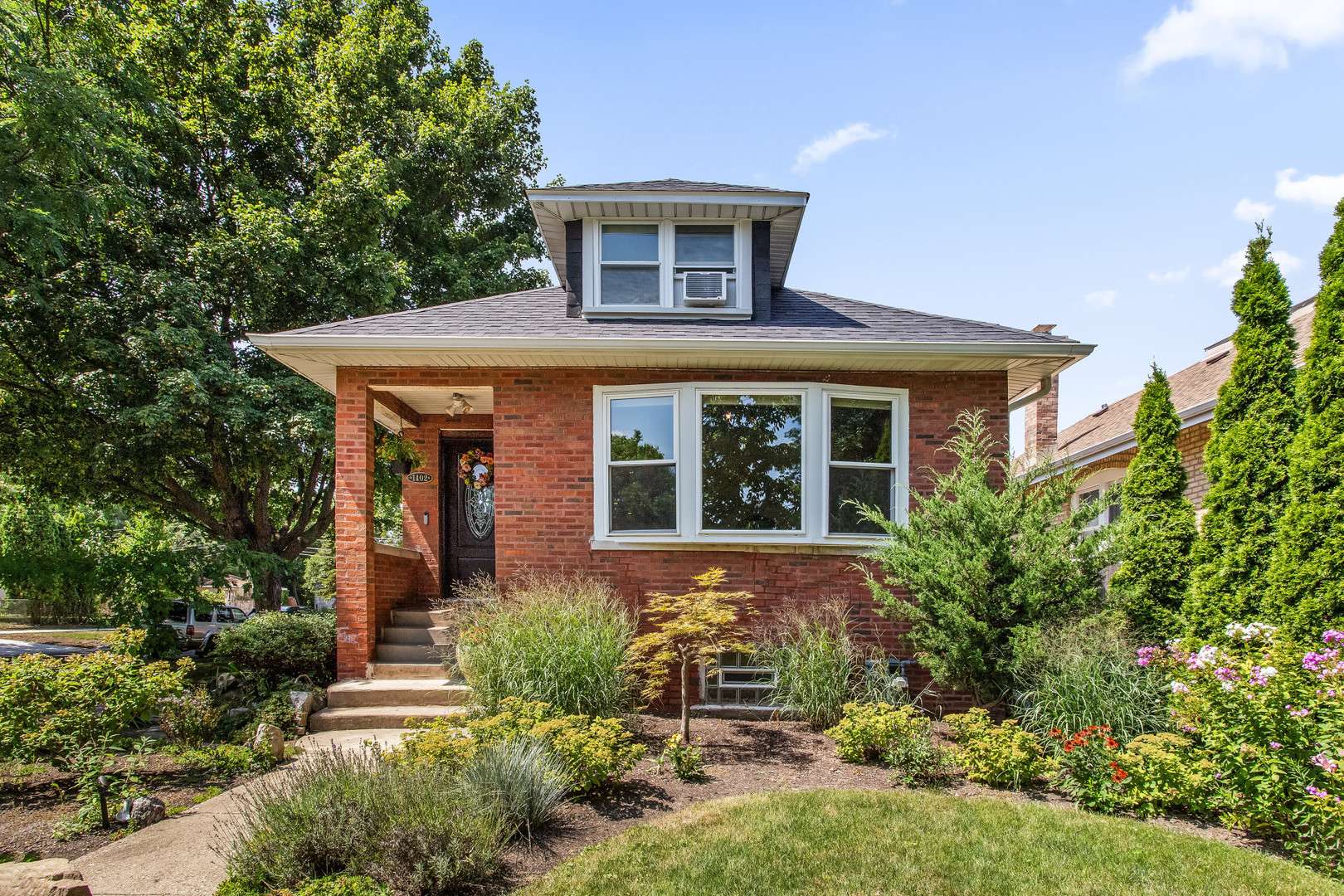 1402 Fowler AVE, Evanston, IL 60201