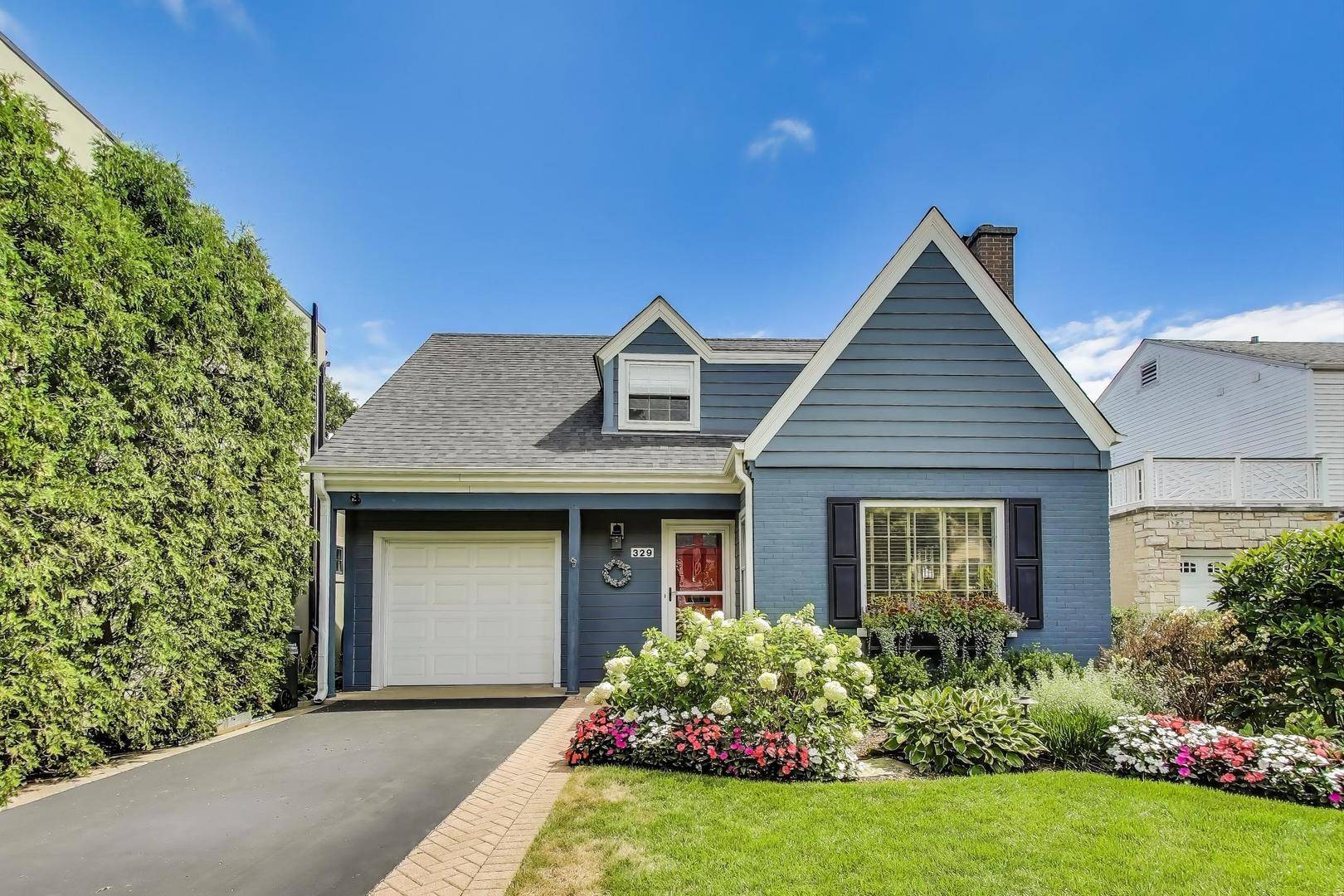 329 Ridge RD, Kenilworth, IL 60043