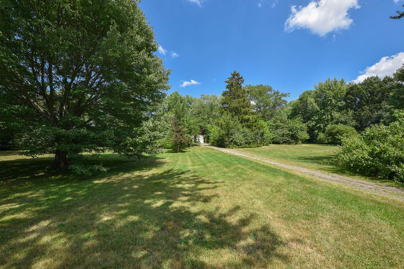 449 Cumnock RD, Inverness, IL 60067