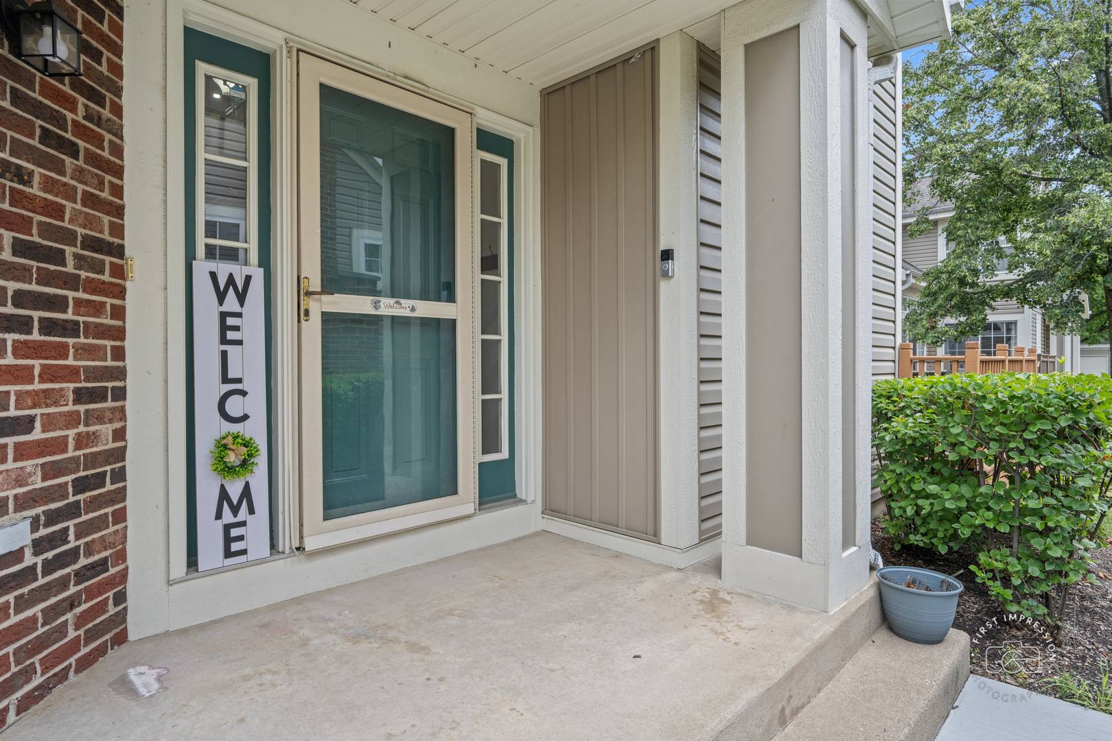 2023 N Stanton CT, Arlington Heights, IL 60004