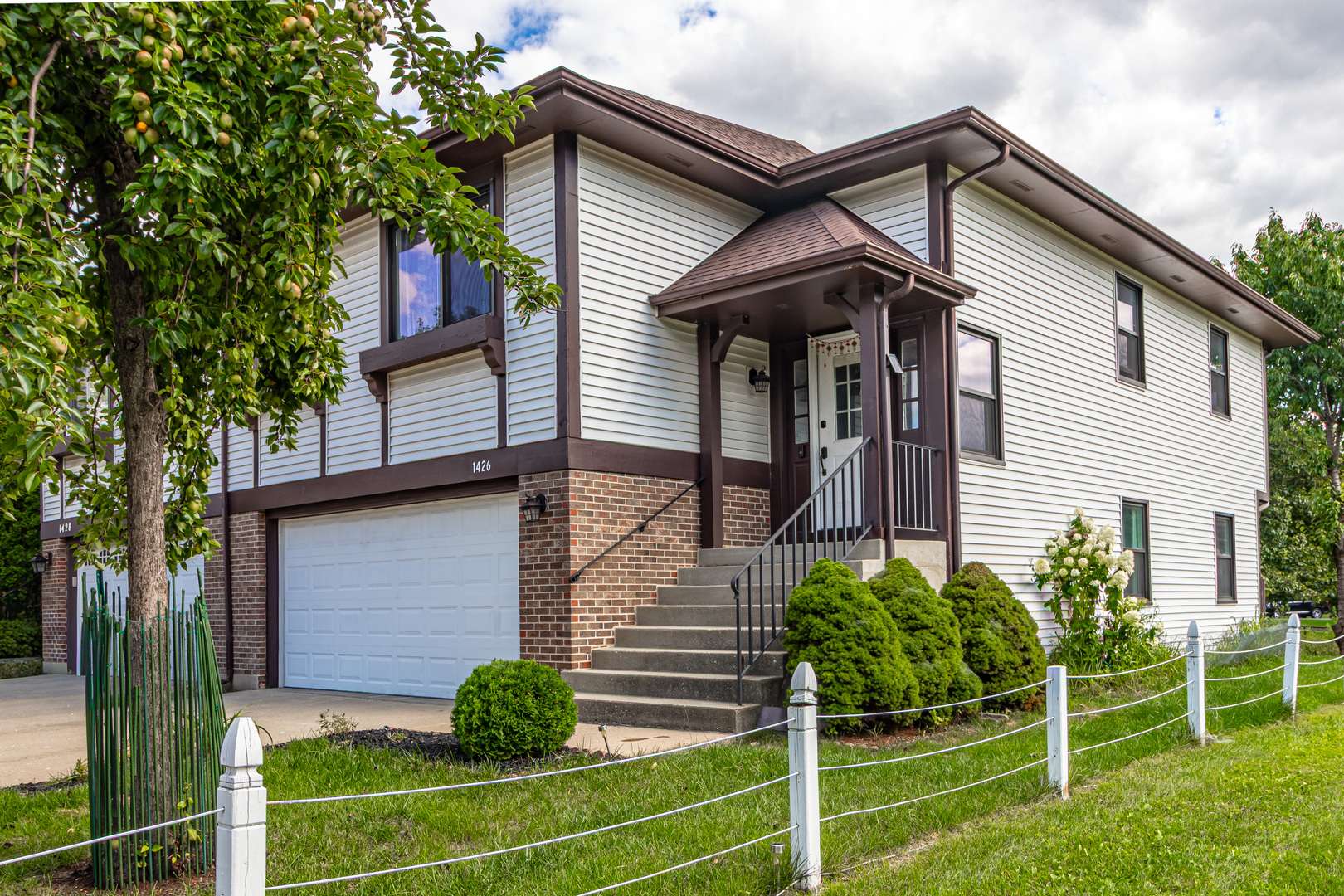 1426 Chippewa TRL, Wheeling, IL 60090