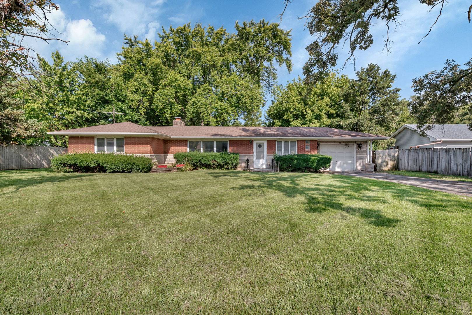 1108 E 9th ST, Lockport, IL 60441