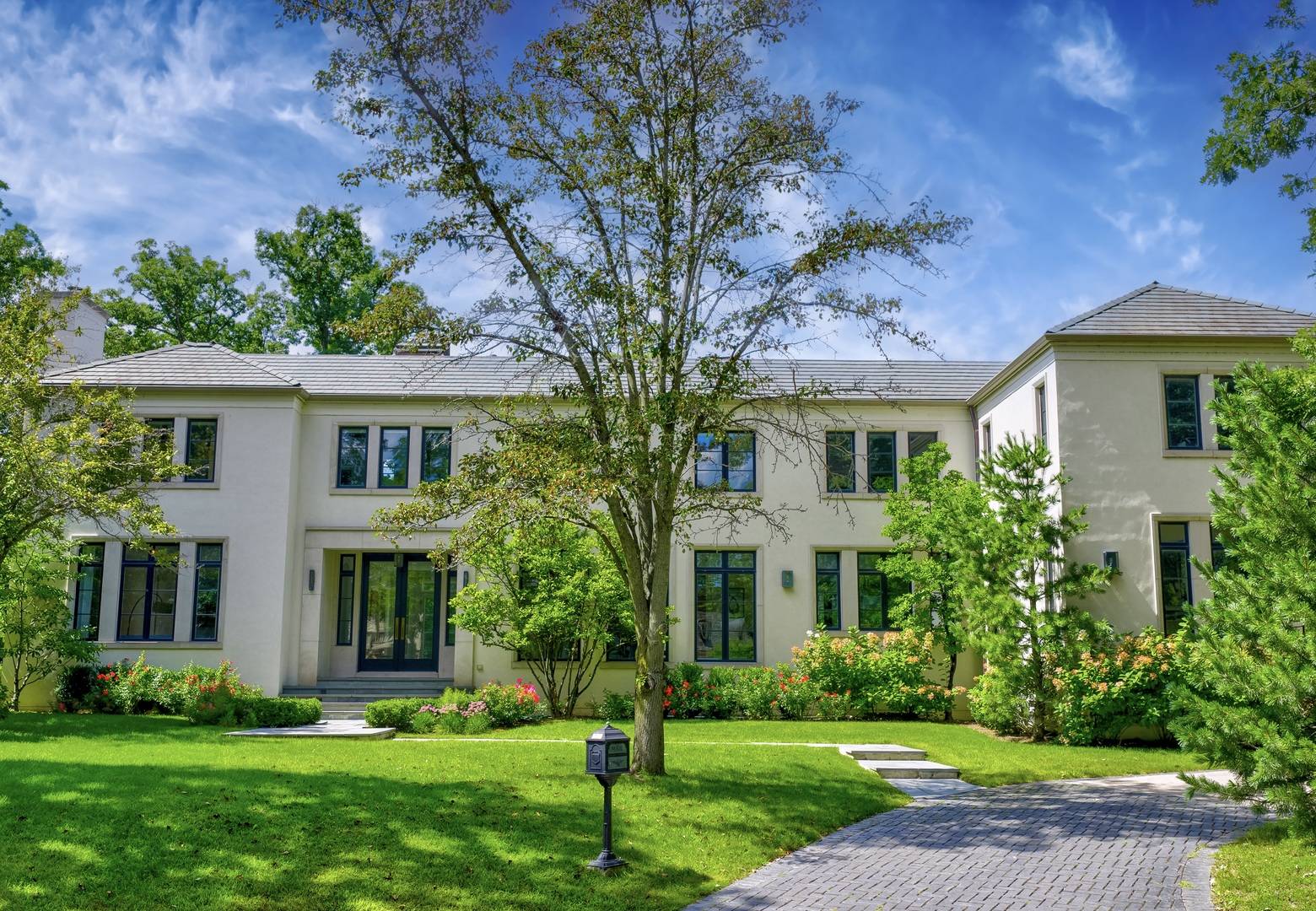 320 Keystone CT, Glencoe, IL 60022
