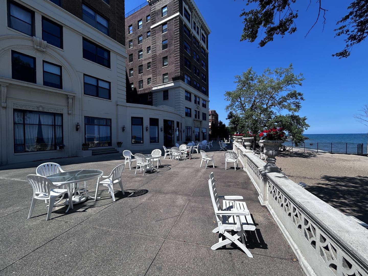 1205 W Sherwin AVE #412, Chicago, IL 60626
