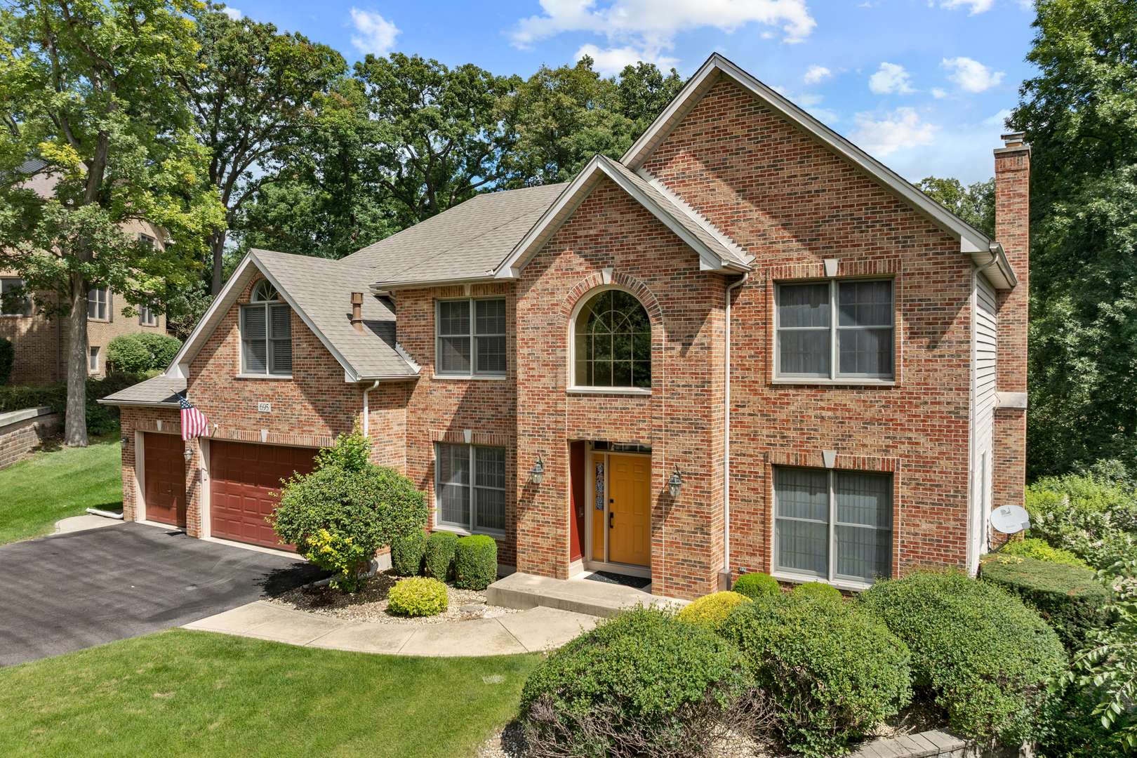 695 Braintree LN, Bartlett, IL 60103