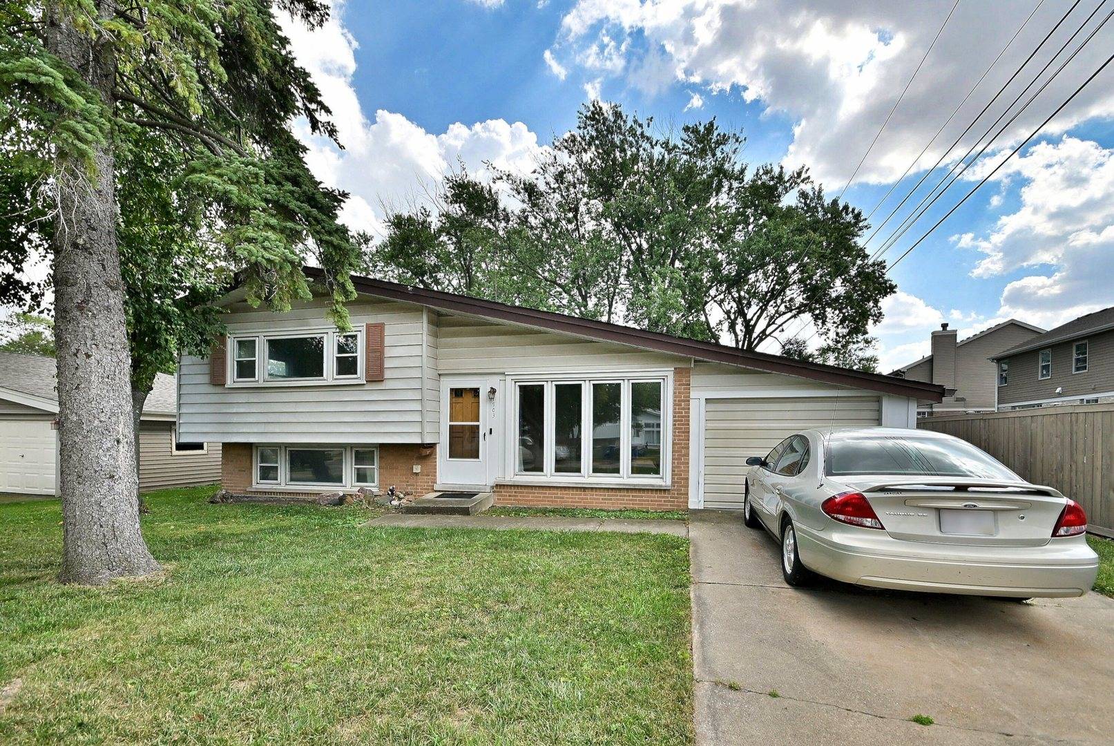 1903 Estes AVE, Des Plaines, IL 60018