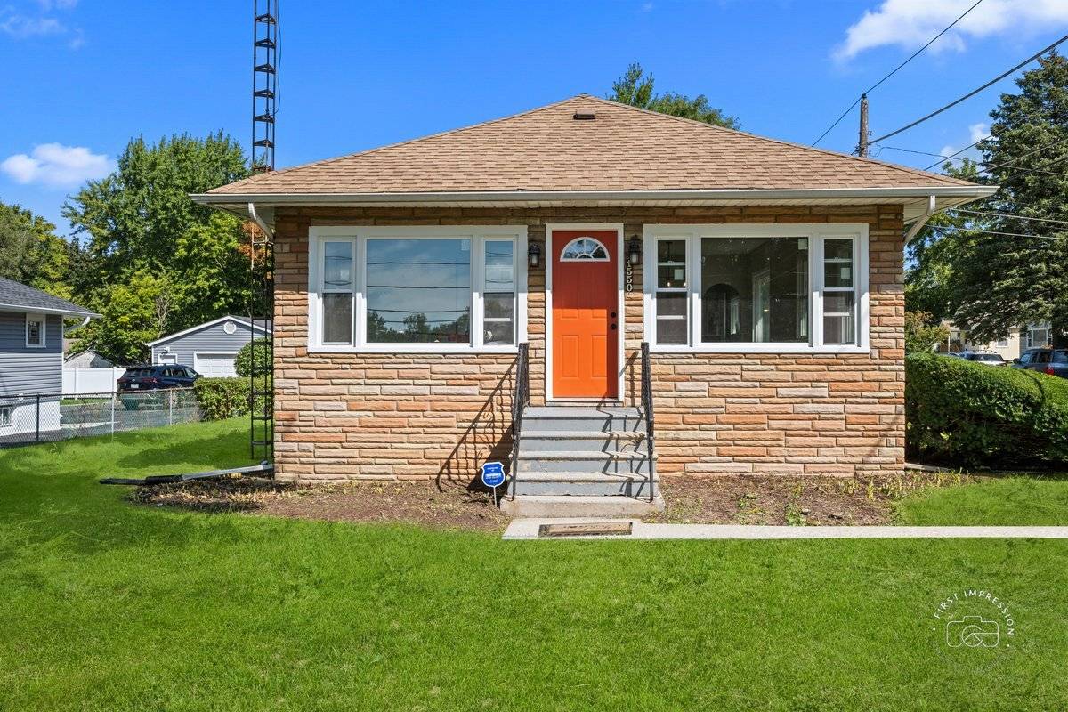 1550 W Highland AVE W, Elgin, IL 60123