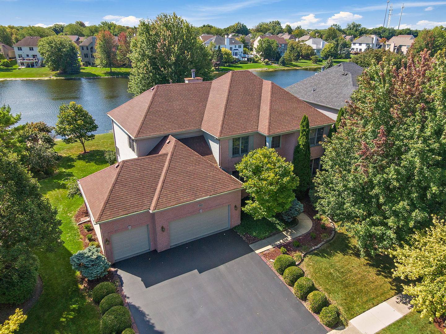 2021 Brindlewood LN, Algonquin, IL 60102