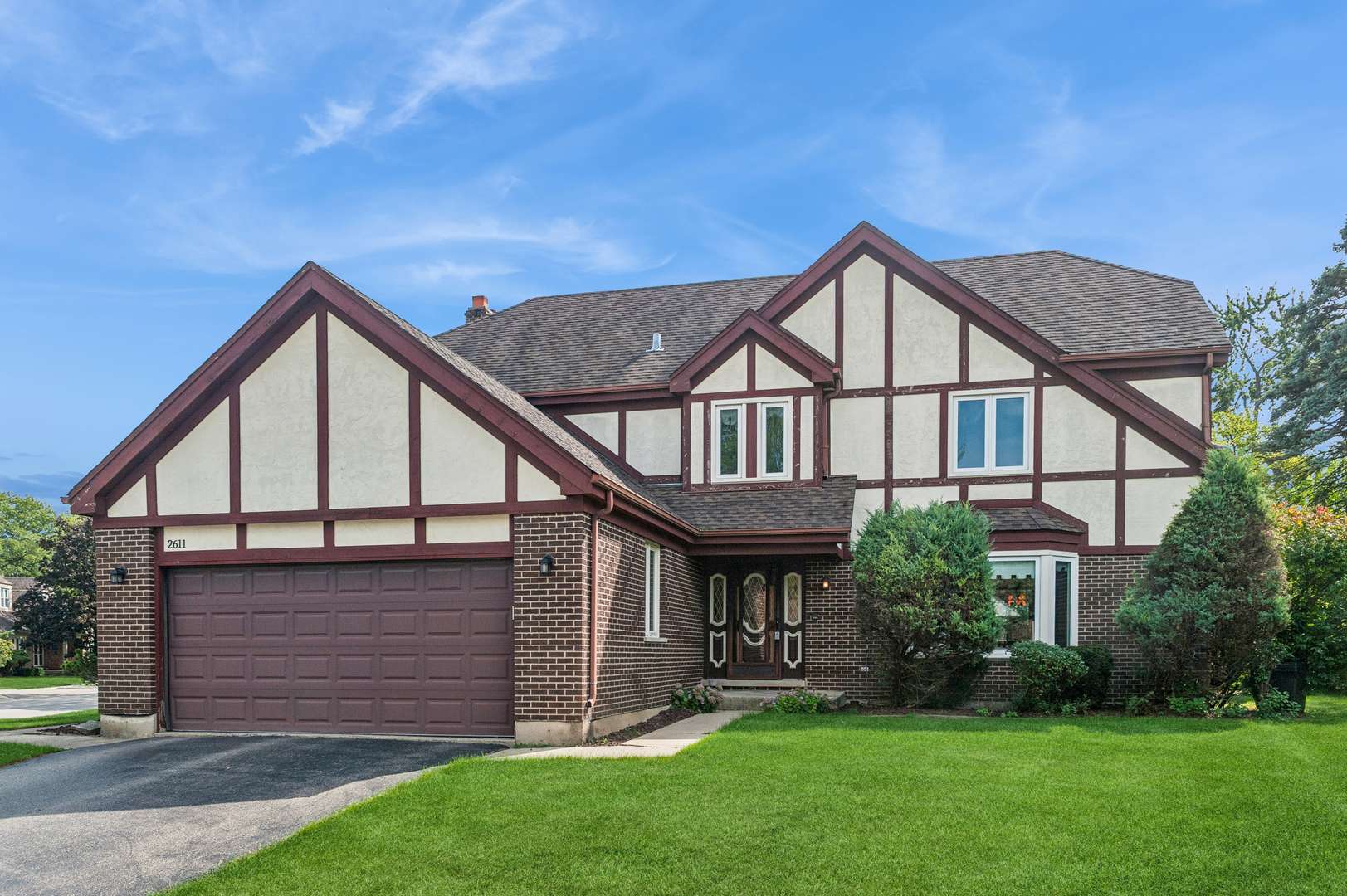 2611 E Radford CT, Arlington Heights, IL 60004