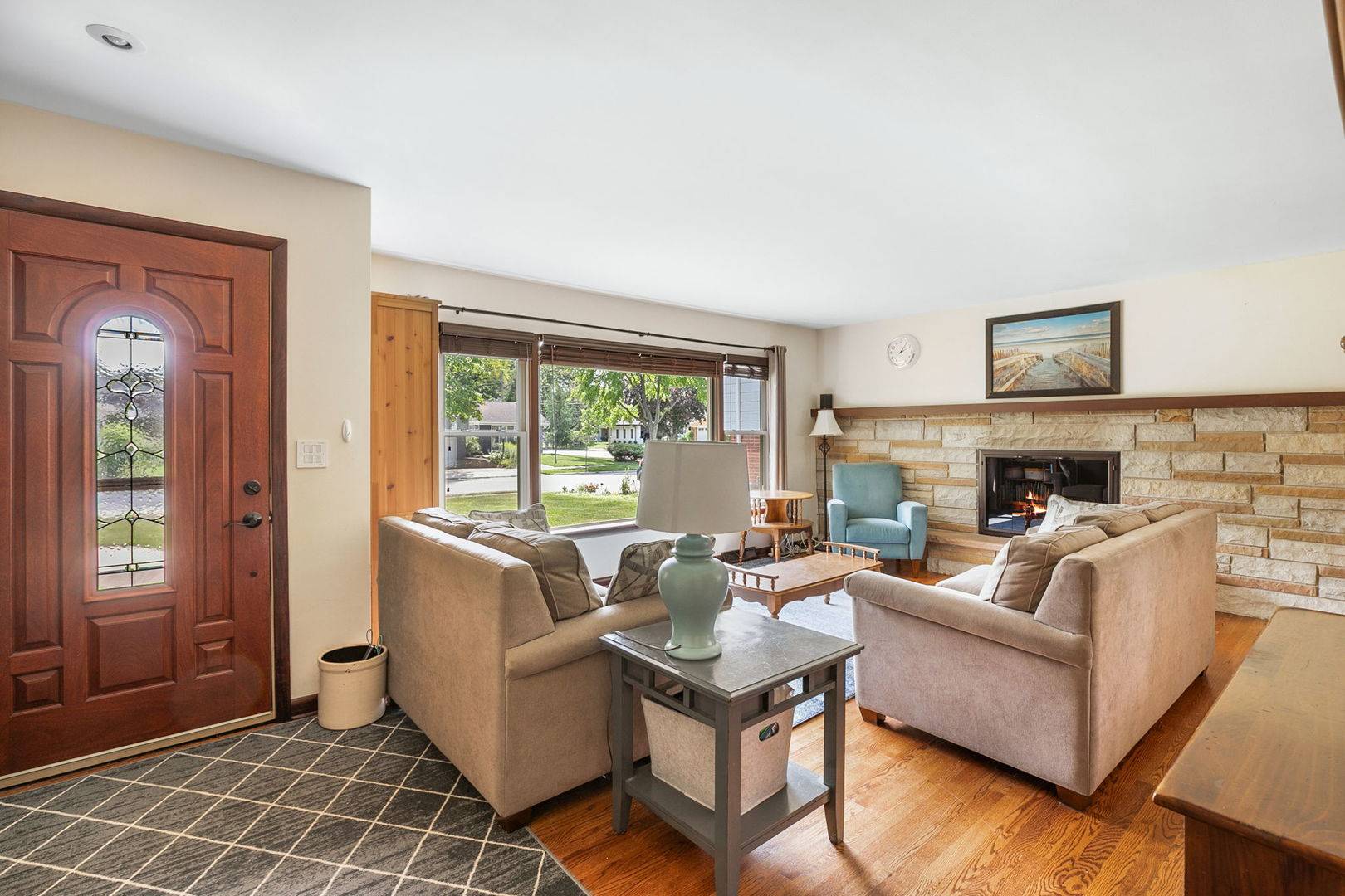 205 Huntington CT, La Grange Park, IL 60526