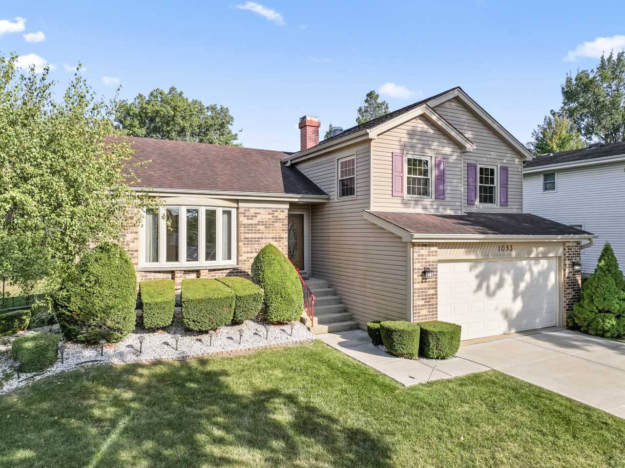 1093 Gloria DR, Elk Grove Village, IL 60007