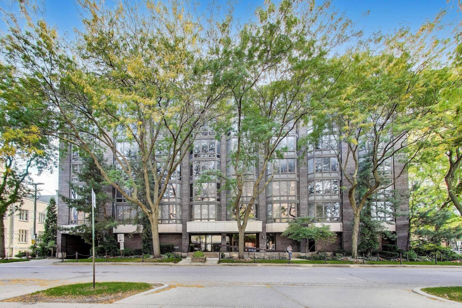 522 Church ST #3D, Evanston, IL 60201