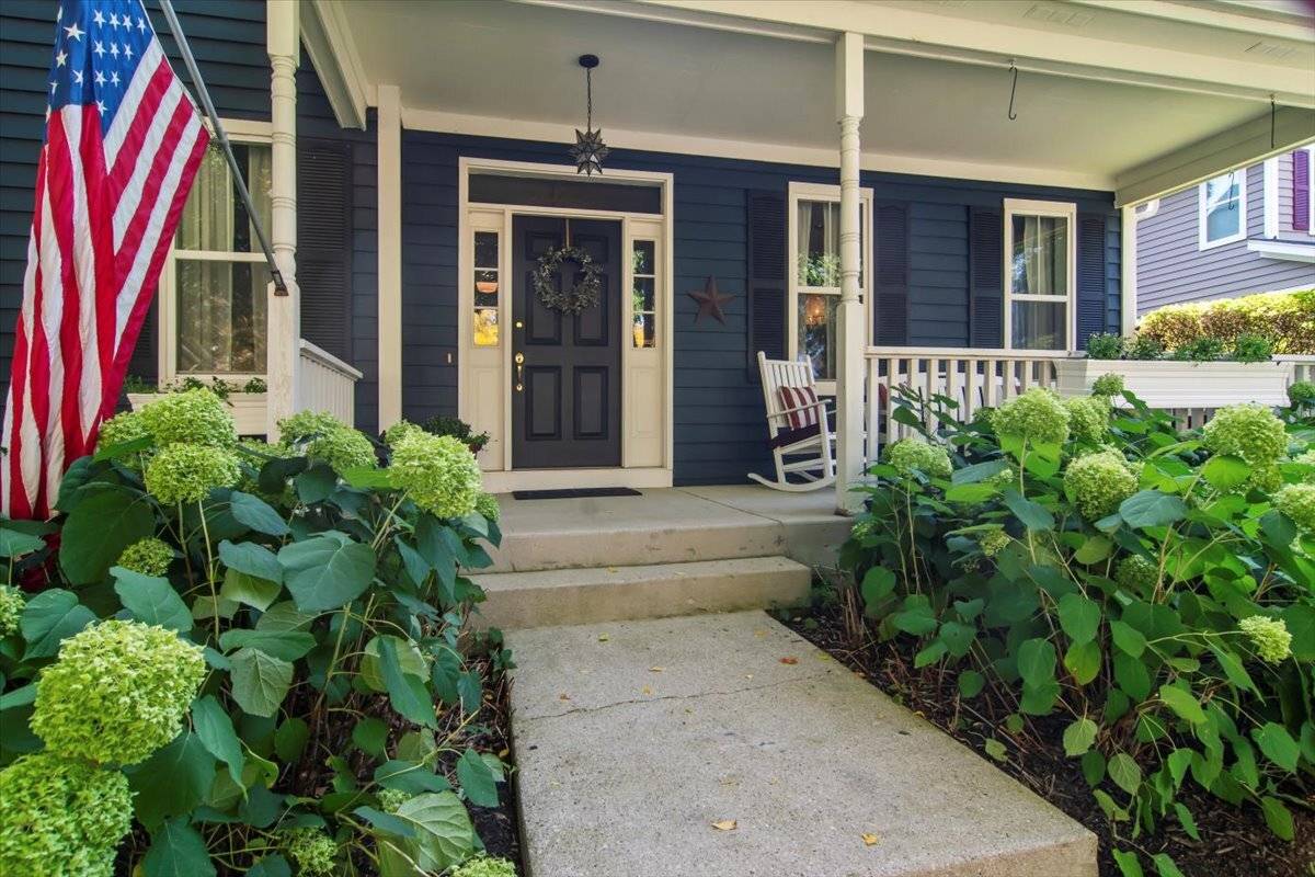 339 Lasalle ST, Vernon Hills, IL 60061