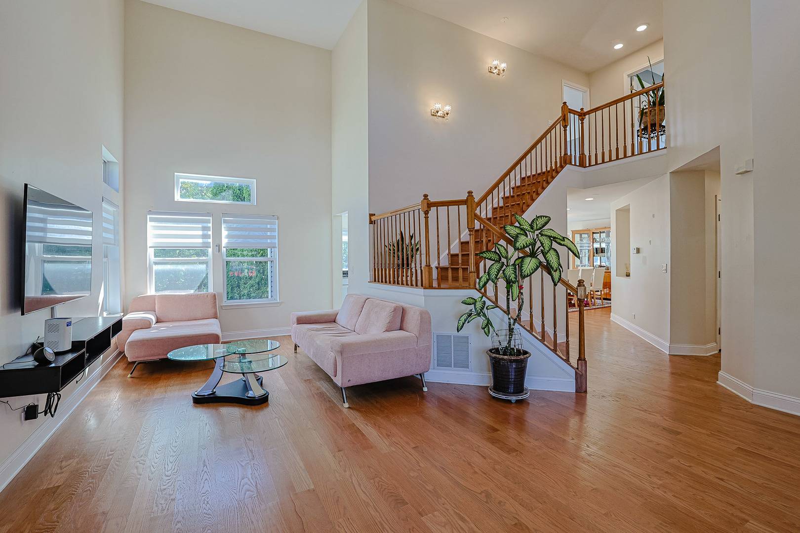 1021 Wrens, Mundelein, IL 60060