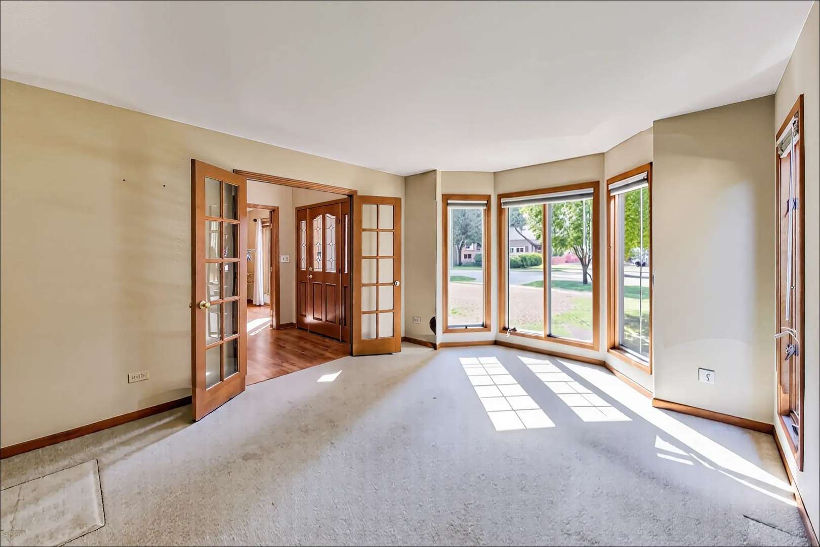 209 N Douglas AVE, Arlington Heights, IL 60004
