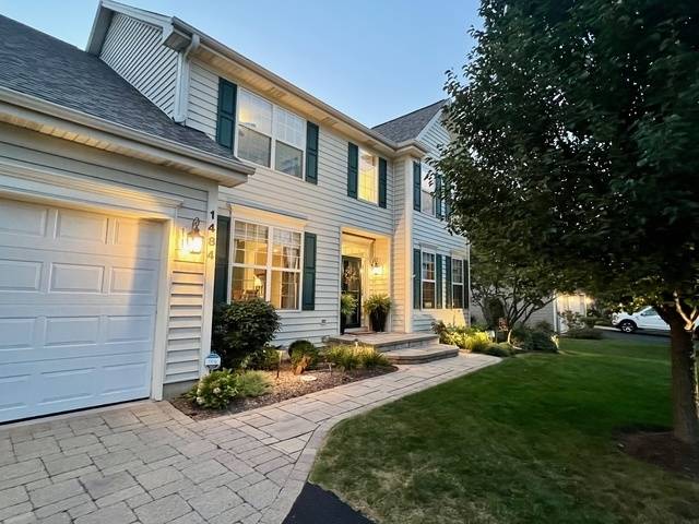 1484 Rolling Hills DR, Crystal Lake, IL 60014