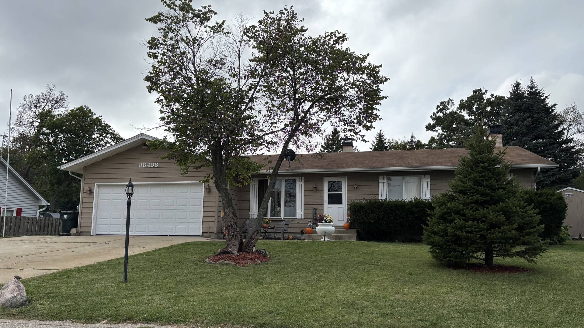 38408 PRIMROSE N, Spring Grove, IL 60081