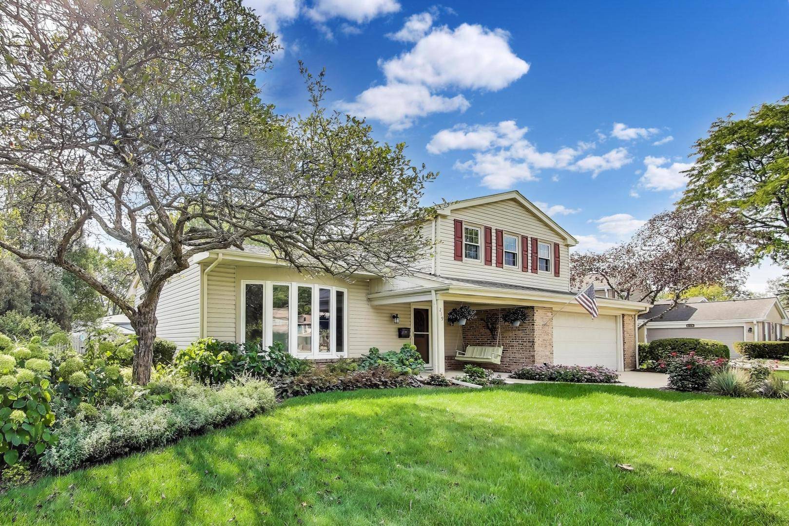 219 E Reseda Pkwy, Palatine, IL 60067