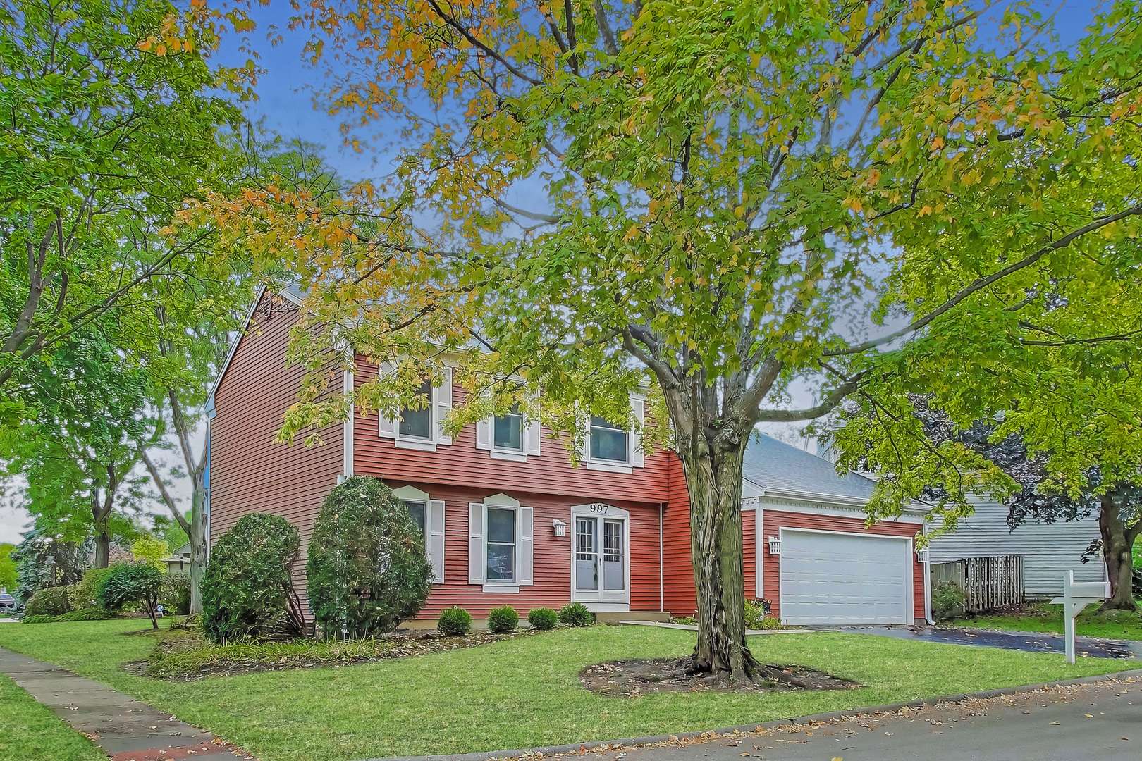 997 Providence LN, Buffalo Grove, IL 60089