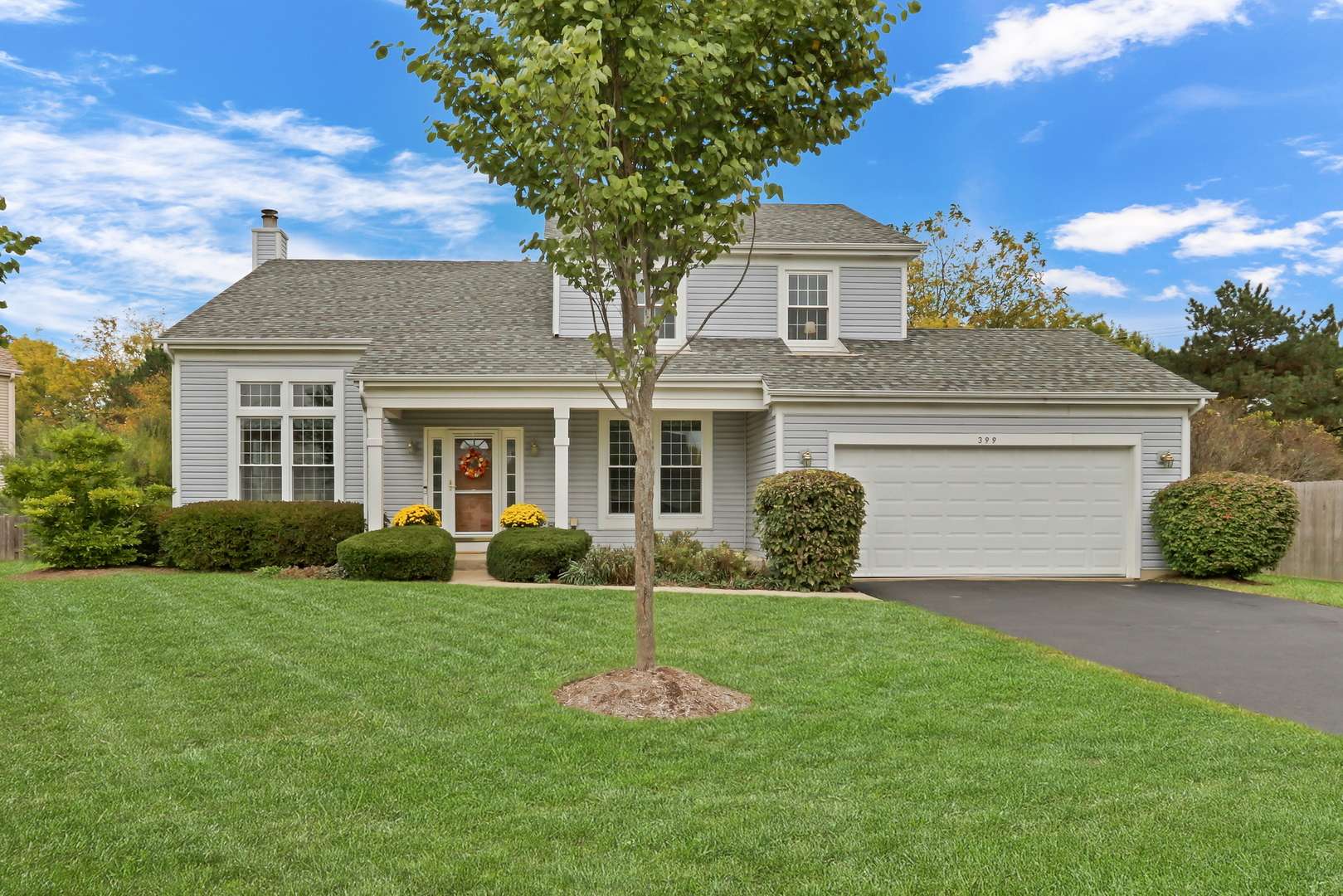 399 Banbury LN, Grayslake, IL 60030