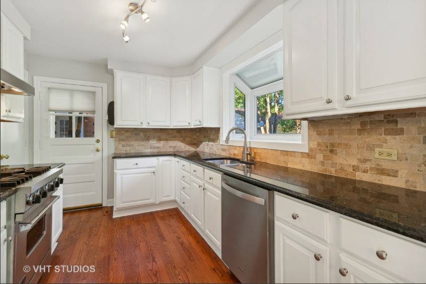 246 Park AVE, Lake Forest, IL 60045