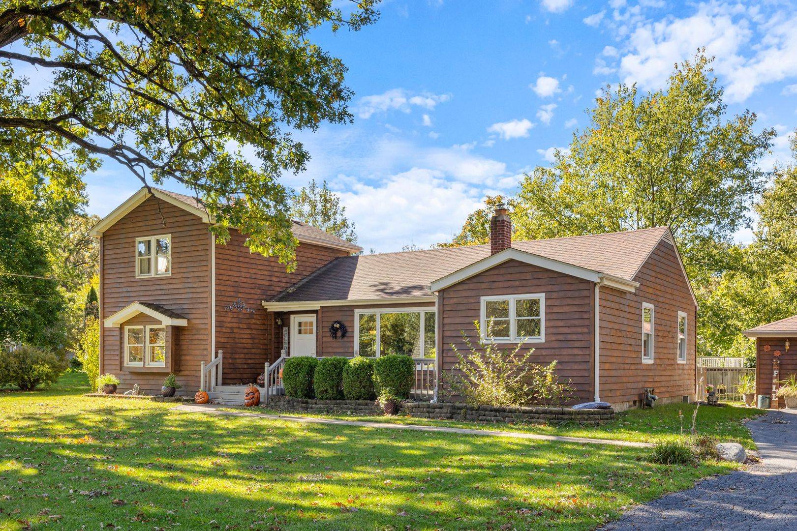 319 W Circle DR, New Lenox, IL 60451