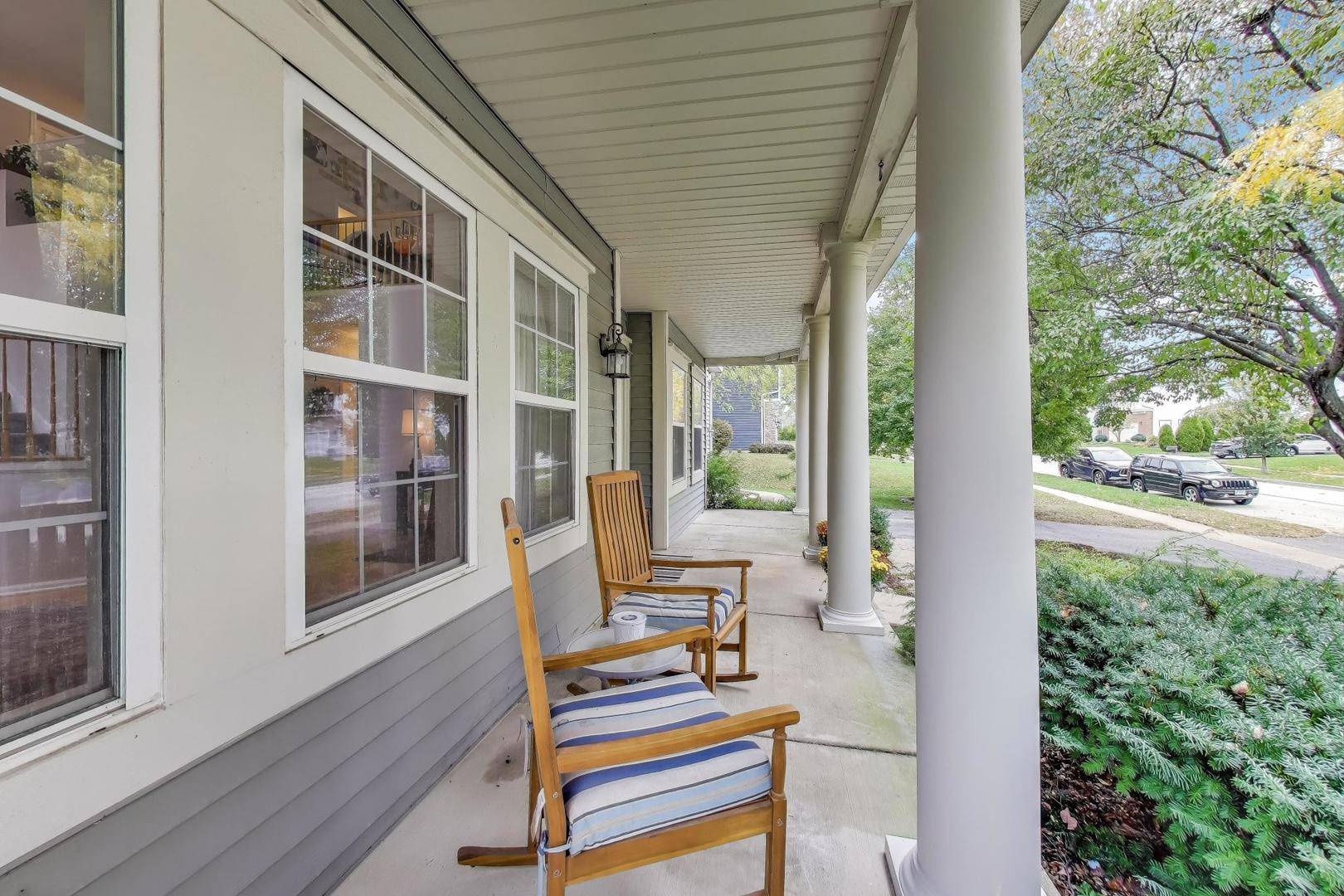1010 Evergreen ST, Mundelein, IL 60060