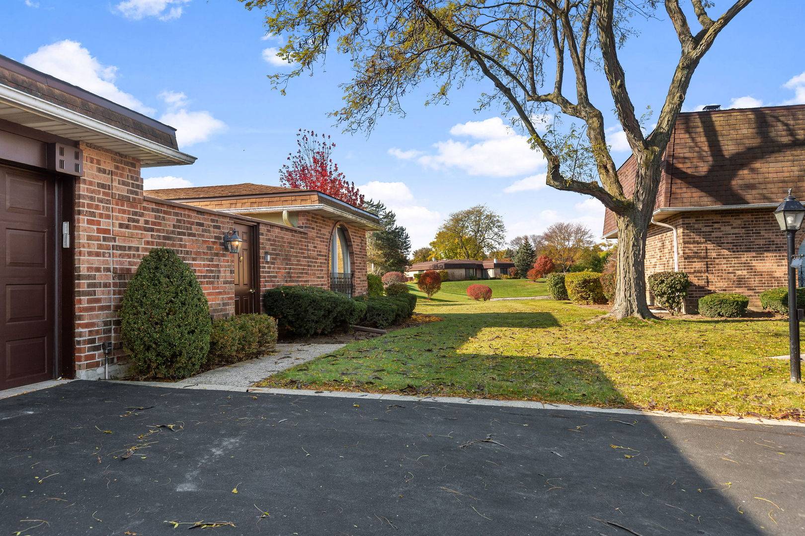 2425 El Cid LN, Northbrook, IL 60062