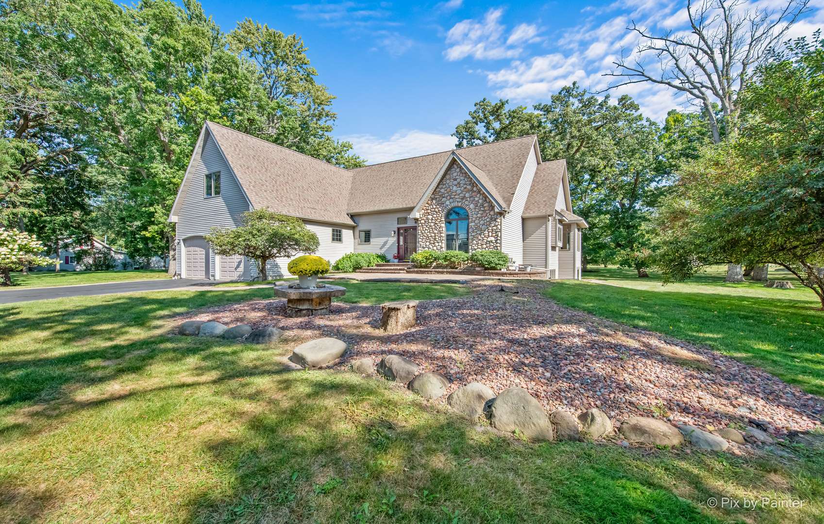 1901 River Terrace DR, Johnsburg, IL 60051