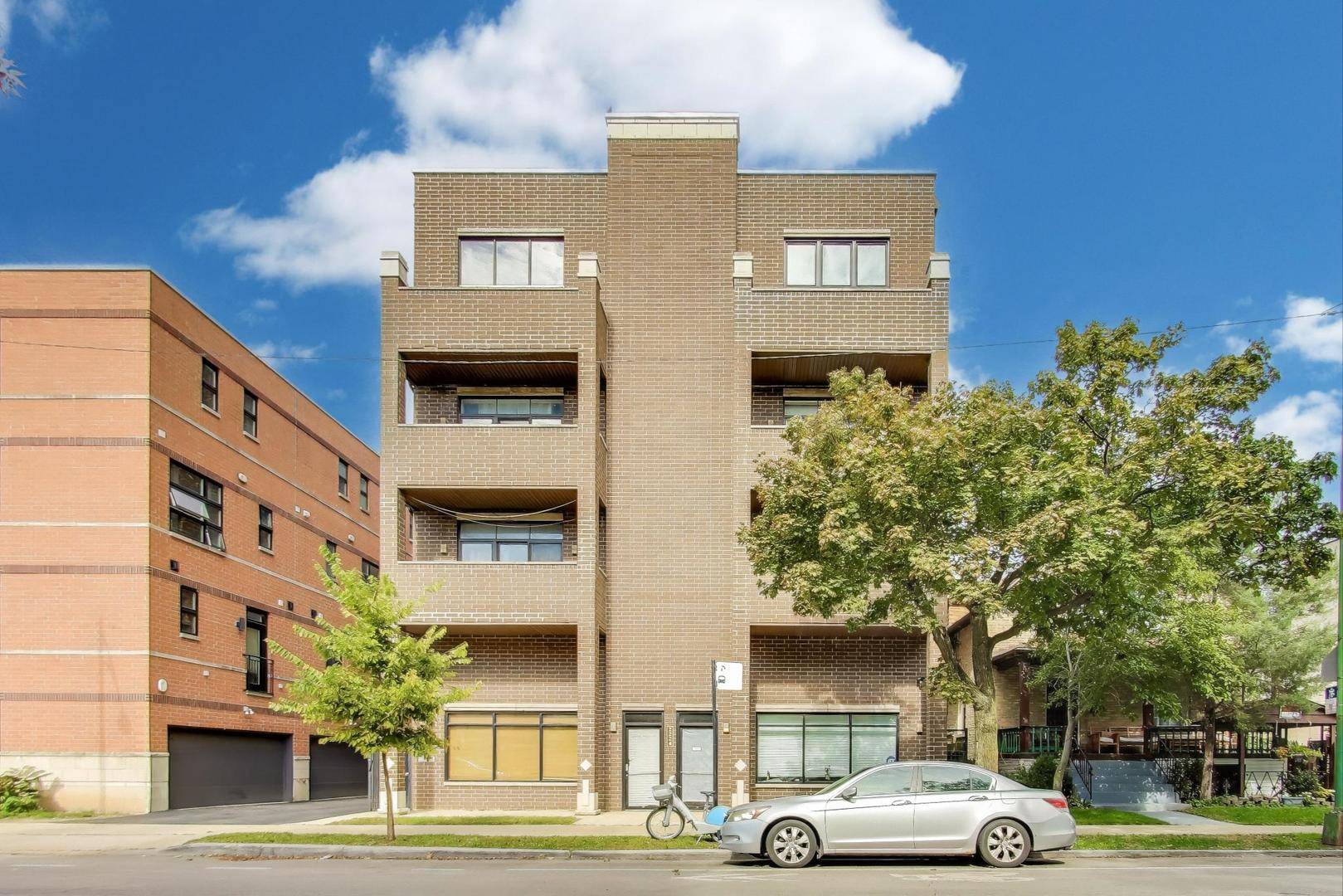 2224 W Touhy AVE #3N, Chicago, IL 60645