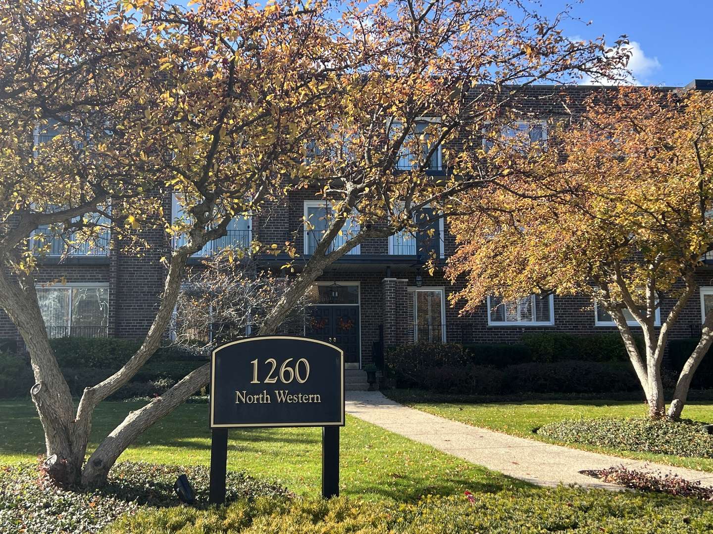 1260 N Western AVE #305, Lake Forest, IL 60045