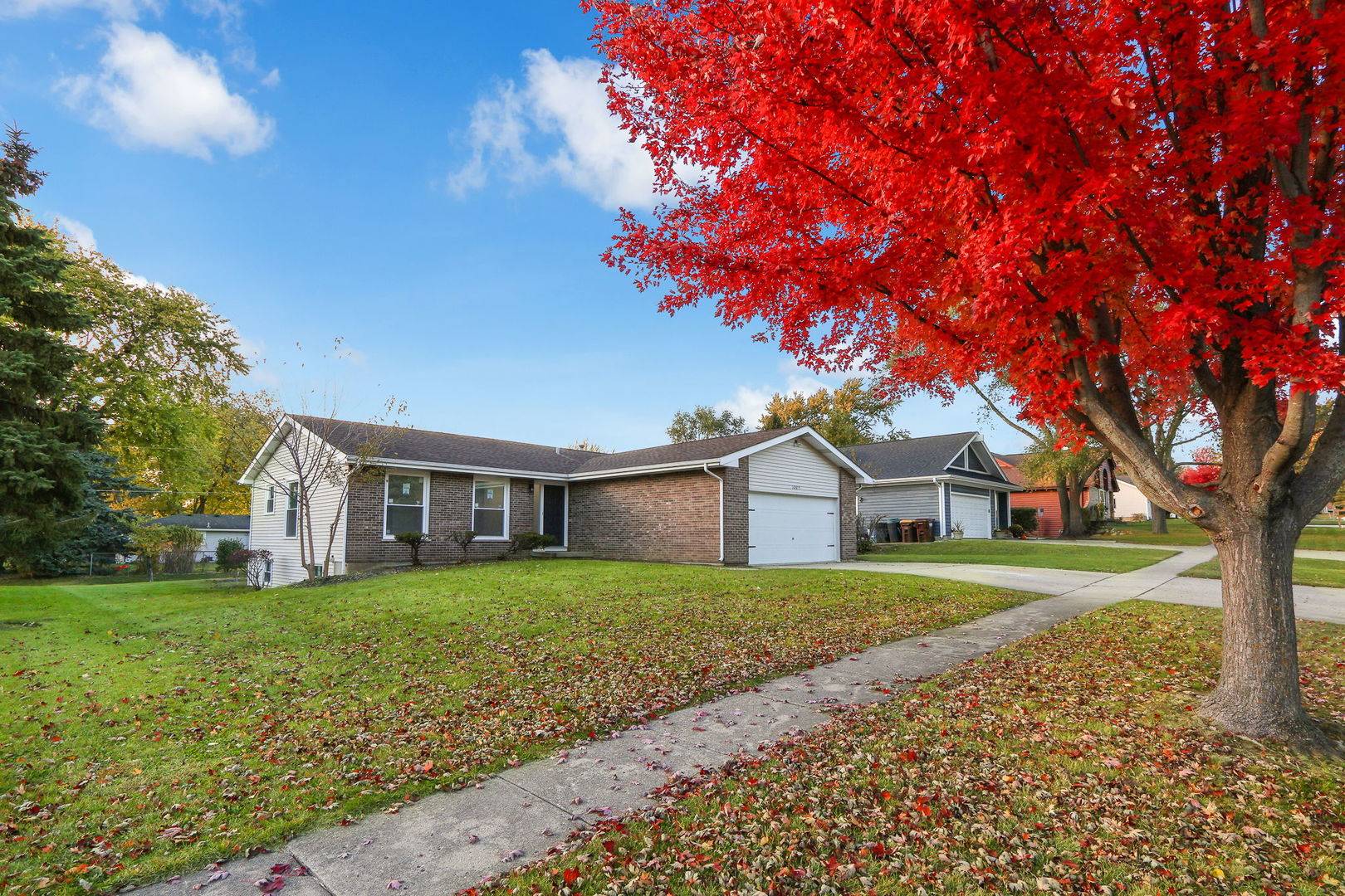 10615 Mathew ST, Huntley, IL 60142