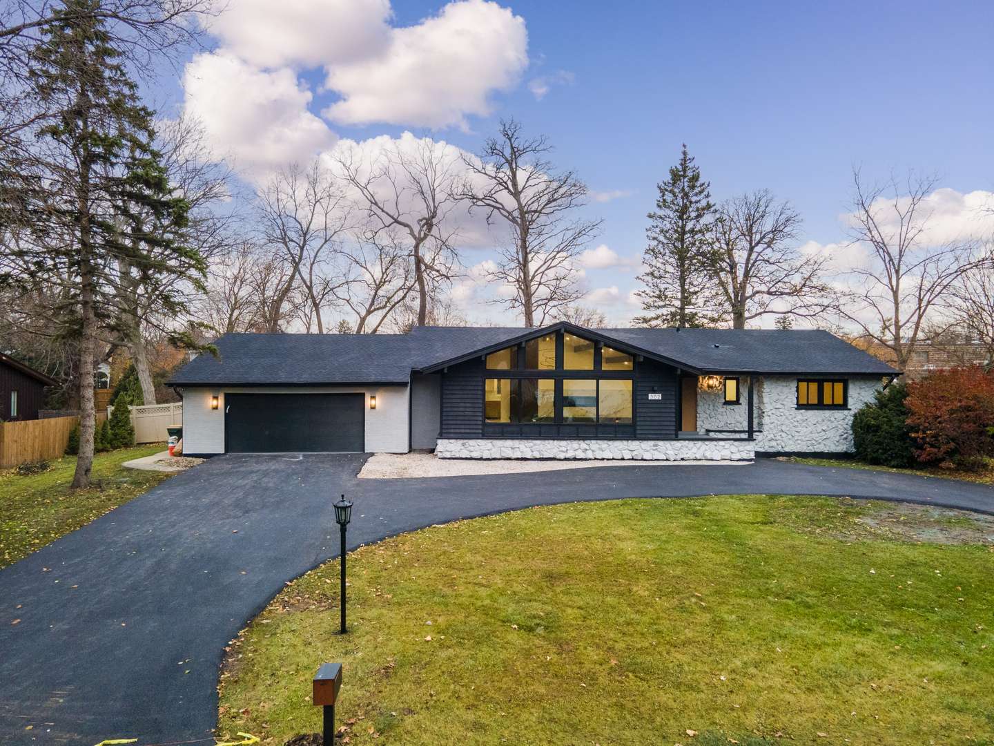 302 E Shady DR, Palatine, IL 60067