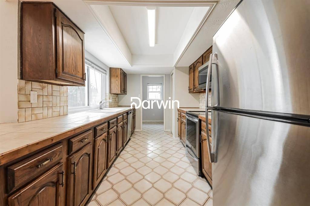 3464 Livingston Lane, Carrollton, TX 75007