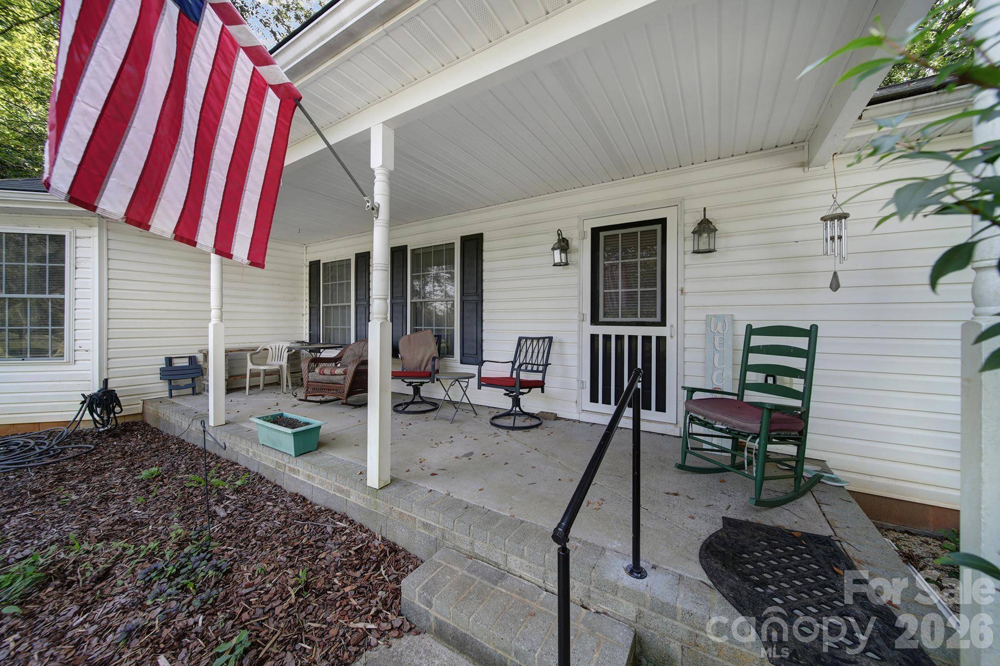 2000 Sossoman Springs RD, Midland, NC 28107