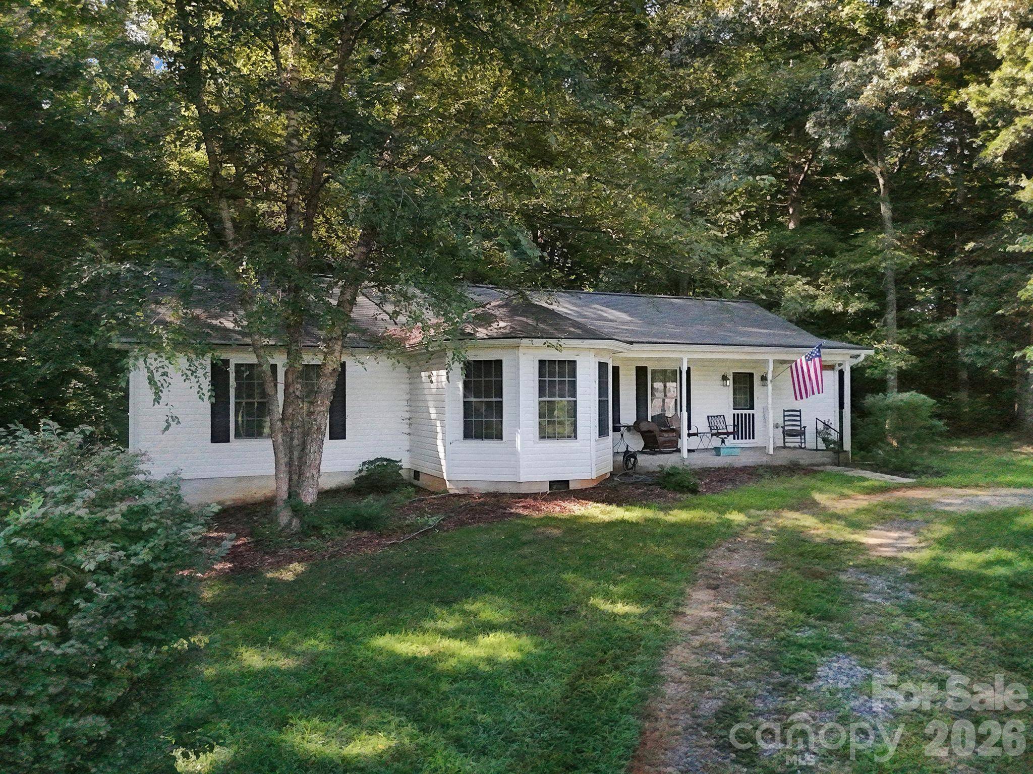2000 Sossoman Springs RD, Midland, NC 28107