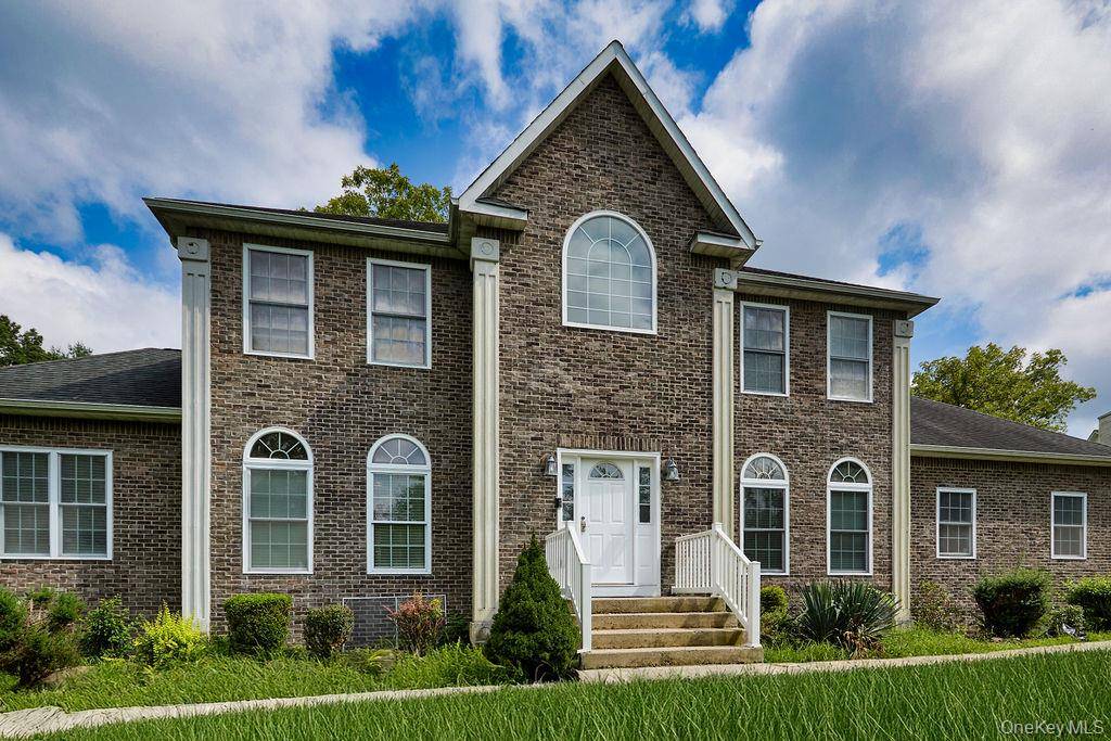 58 Moores Hill RD, New Windsor, NY 12553