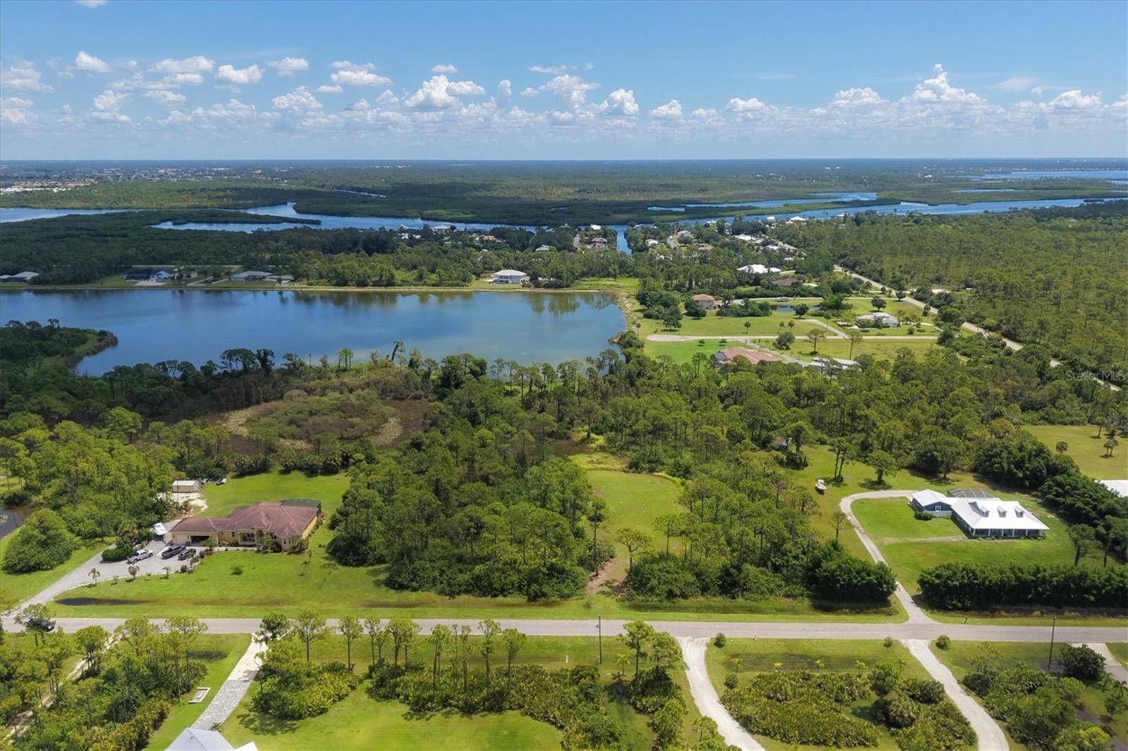 9008 FALCON CT, Venice, FL 34293