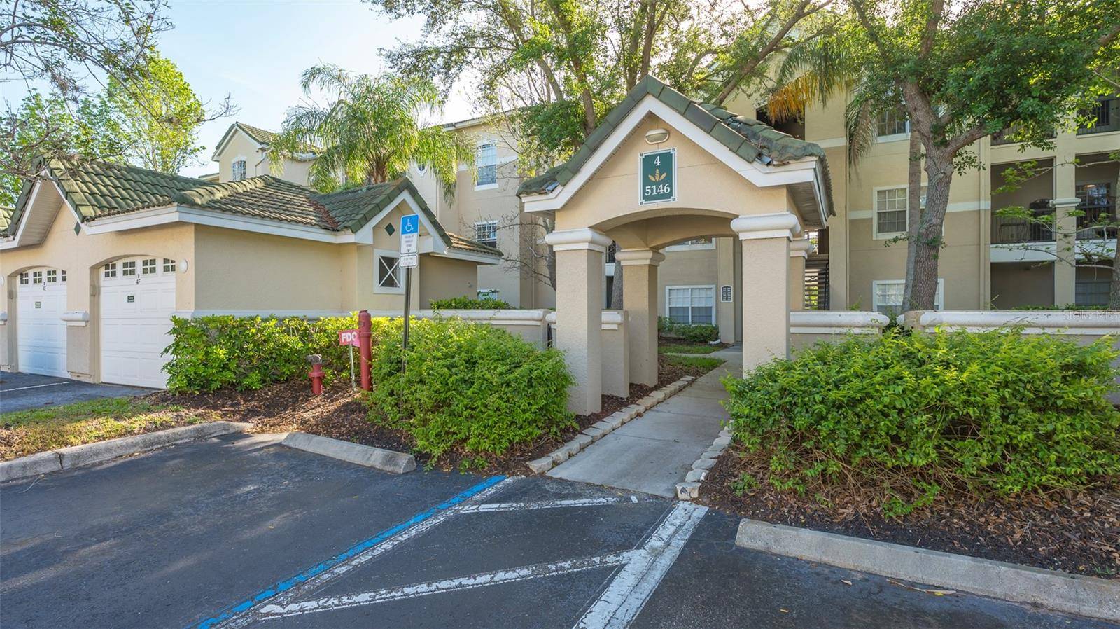 5146 NORTHRIDGE RD #301, Sarasota, FL 34238