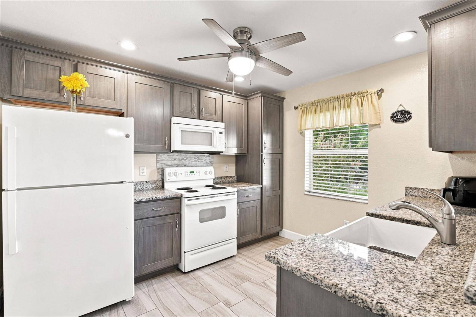 10100 AMELIA AVE, Englewood, FL 34224