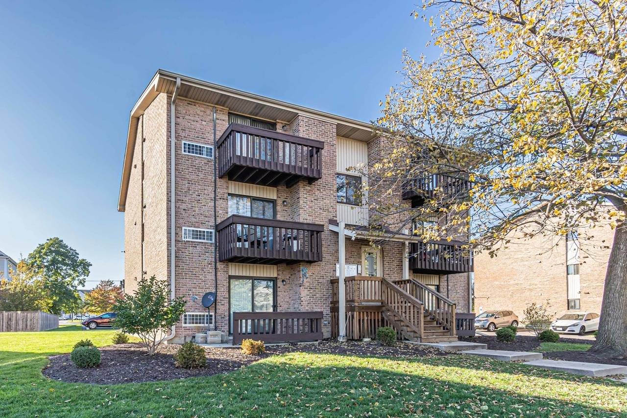266 12th ST #3B, Wheeling, IL 60090