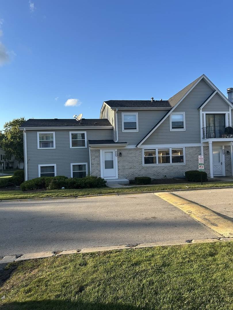 2186 N Oakbrook CIR #2186, Palatine, IL 60074